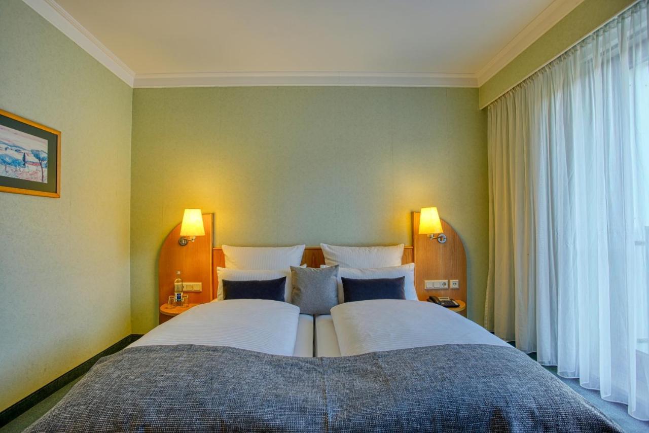 Hotel Kischers Landhaus Хановер Екстериор снимка