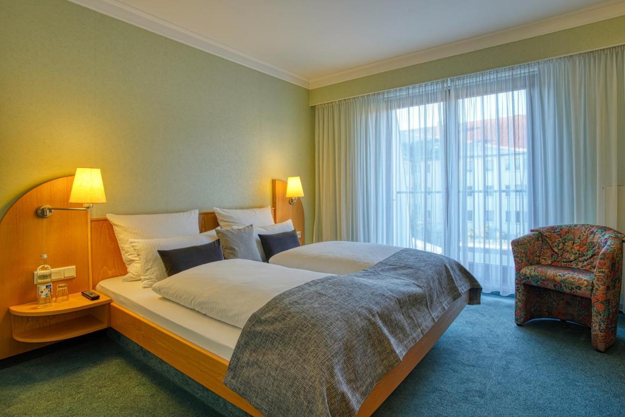 Hotel Kischers Landhaus Хановер Екстериор снимка