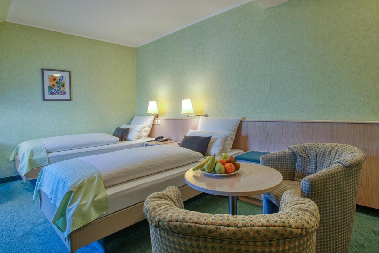 Hotel Kischers Landhaus Хановер Екстериор снимка